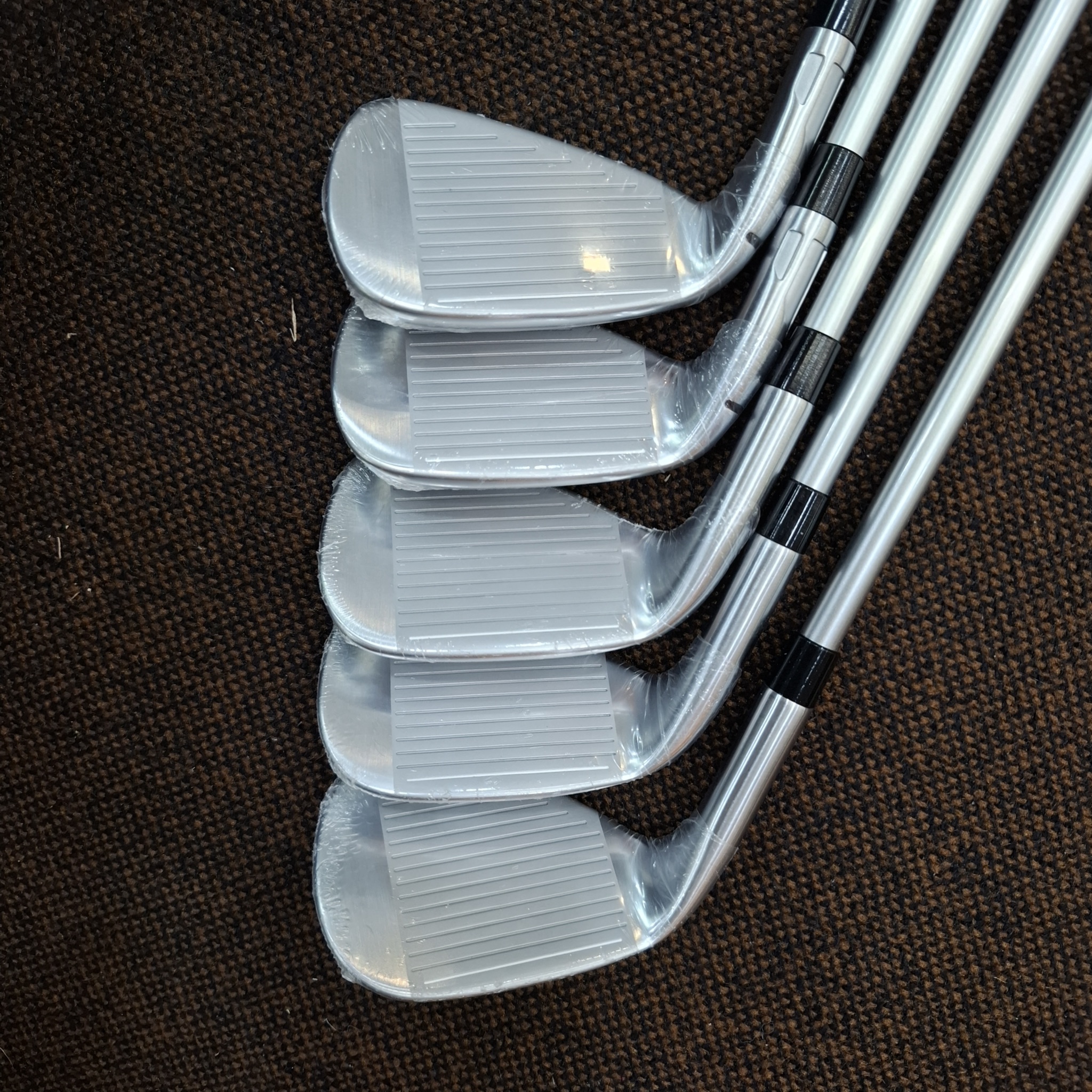 New Taylormade Qi Lady Irons set - Image 4